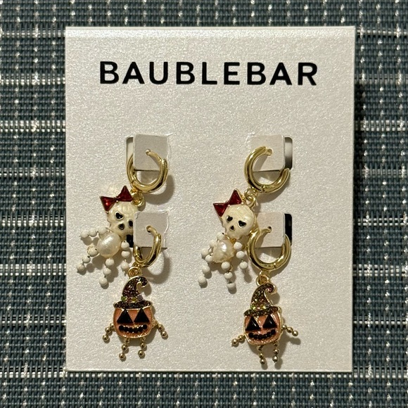 NEW | BAUBLEBAR | HTF Real Pearl Skeleton & Jack-O-Lantern Huggie Earrings - Picture 1 of 1